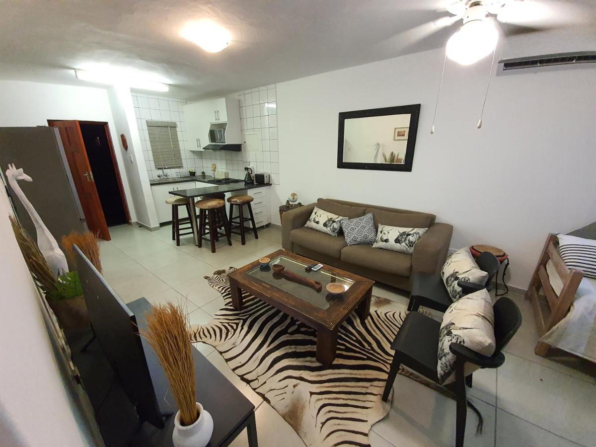South Seas Safari @ The Bridge Apartments Saint Lucia Estuary Екстериор снимка